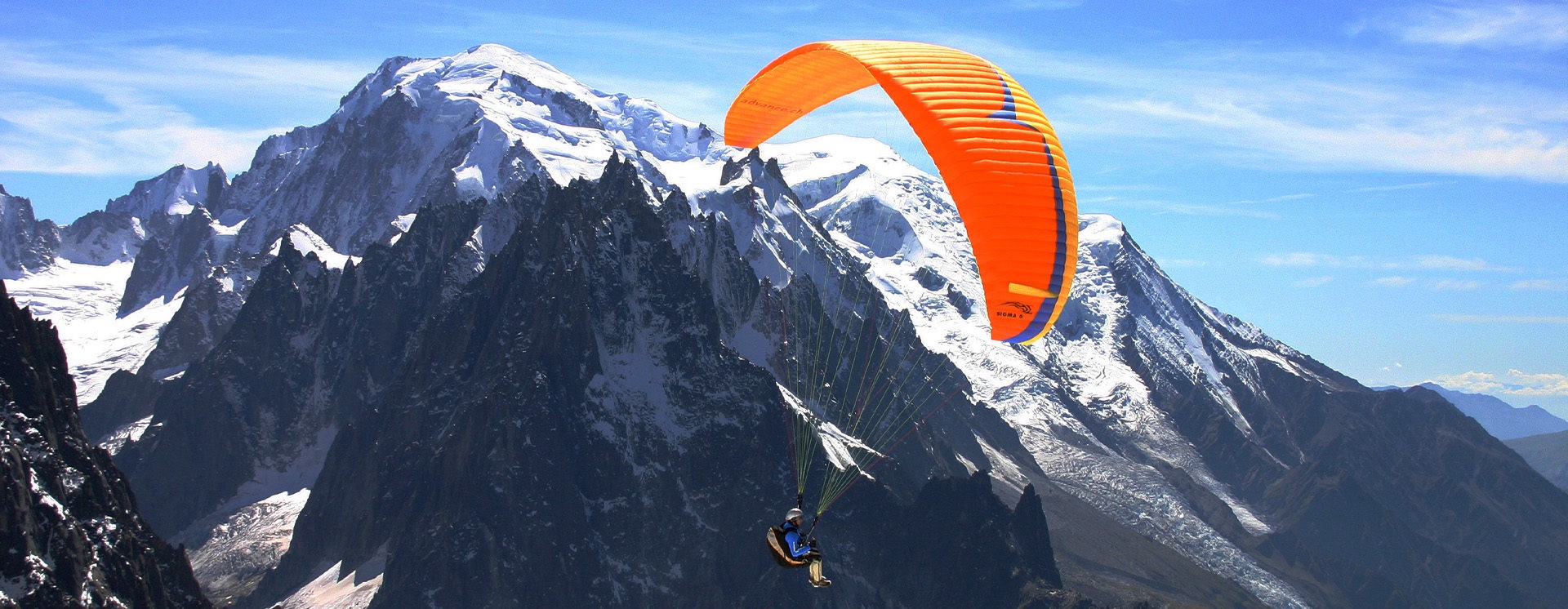 Winter paragliding